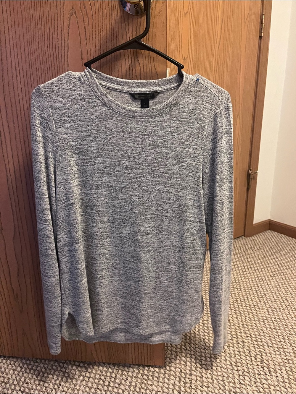 Banana Republic Heather Gray Crewneck Sweater